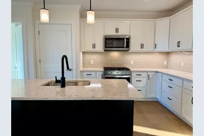 1 Longview Drive #306, Atkinson, NH 03811 - Photo 2