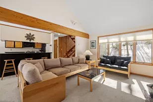 32 Loonwood Dr, Lincoln, NH 03251 - Photo 4