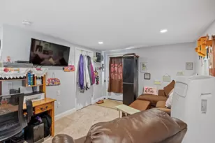 45 Hanson St, Rochester, NH 03867 - Photo 22