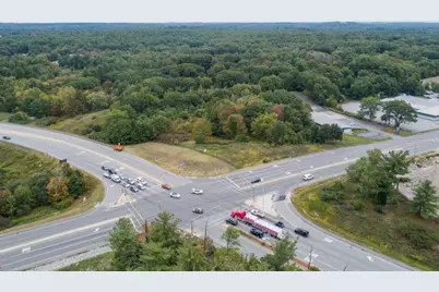 24 Rockingham Road, Windham, NH 03087 - Photo 2