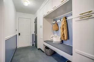 8 Stoneybrook Ln, Salem, NH 03079 - Photo 12