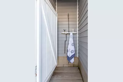 9 Tyngsboro Street, Seabrook, NH 03874 - Photo 42