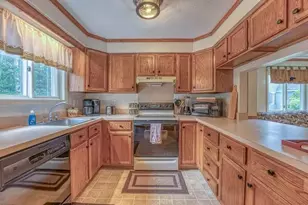 14 Adams Dr, Woodstock, NH 03262 - Photo 6