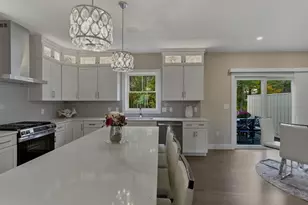 12 Elise Ave, Londonderry, NH 03053 - Photo 16