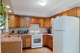 25 Vail Rd, Barnstead, NH 03225 - Photo 10