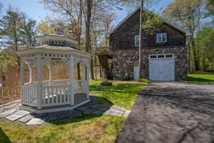 51 Depot Rd, Hampton Falls, NH 03844 - Photo 2