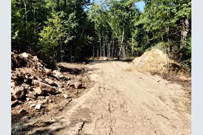 11-1 Chatel Avenue, Goffstown, NH 03045 - Photo 2