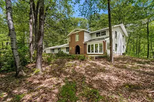 28 Olde Lantern Rd, Bedford, NH 03110 - Photo 2