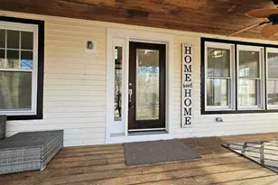 436 Mammoth Rd, Pelham, NH 03076 - Photo 6