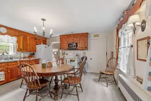 73 Mammoth Rd, Pelham, NH 03076 - Photo 10