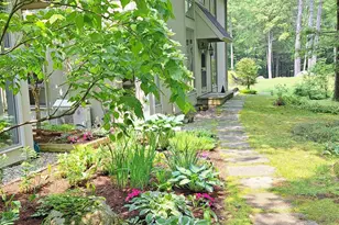 27 Lee Farm Rd, Hancock, NH 03449 - Photo 4