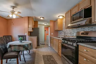 139 Rockingham Rd, Derry, NH 03038 - Photo 14