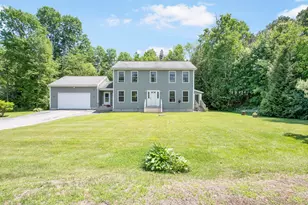 2006 Hutchins St, Berlin, NH 03570 - Photo 4