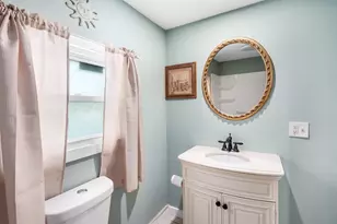 8 Bush Ave, Allenstown, NH 03275 - Photo 10