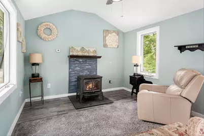 8 Bush Avenue, Allenstown, NH 03275 - Photo 2