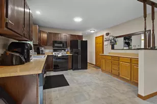 13 Seyah Rd, Shelburne, NH 03581 - Photo 6