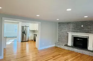 243 Second Crown Point Rd, Barrington, NH 03825 - Photo 6