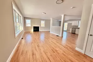 1 Blaisdell Ct, Raymond, NH 03077 - Photo 4