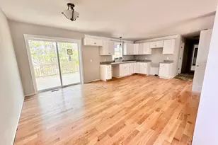 1 Blaisdell Ct, Raymond, NH 03077 - Photo 8
