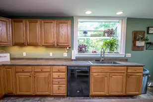 140 Middle St, Lancaster, NH 03584 - Photo 6