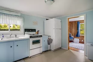 215 Lakeshore Dr, Franklin, NH 03235 - Photo 10