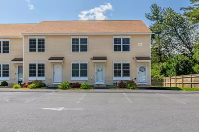 37 Highland Avenue #1, Derry, NH 03038 - Photo 2