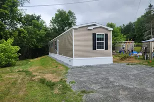 84 Cubb Ct, Windsor, VT 05089 - Photo 4