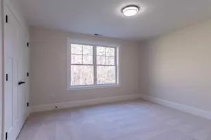 7 Doucet Ave, Nashua, NH 03062 - Photo 16