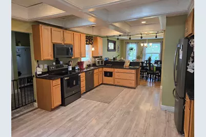 841 Beech Street, Manchester, NH 03104 - Photo 6