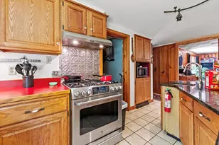 592 State Route 2, Shelburne, NH 03581 - Photo 16