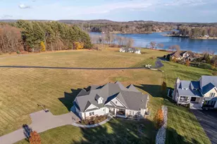 25 Fosters Dr, Dover, NH 03820 - Photo 1