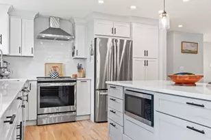 295 Old Waterford Rd, Littleton, NH 03561 - Photo 6