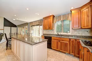 18 Hawthorne Rd, Windham, NH 03087 - Photo 10