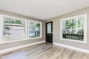 709 Nottingham Dr, Exeter, NH 03833 - Photo 4