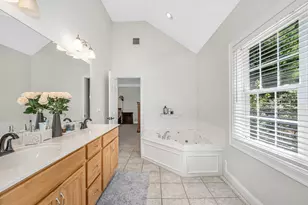 7 Oak Ridge Dr, Atkinson, NH 03811 - Photo 26