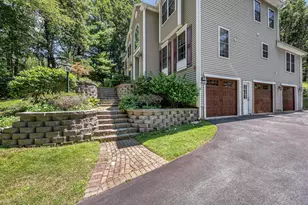 7 Oak Ridge Dr, Atkinson, NH 03811 - Photo 2