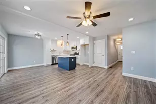 5 Dumaine Ave, Nashua, NH 03063 - Photo 2