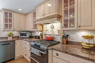 25 Chatfield Drive, Litchfield, NH 03052 - Photo 22