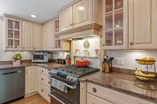 25 Chatfield Dr, Litchfield, NH 03052 - Photo 22