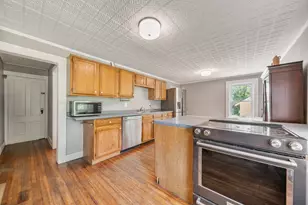 32 Union St, Hillsboro, NH 03244 - Photo 10