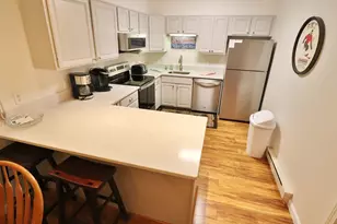 227 Main St, Lincoln, NH 03251 - Photo 4