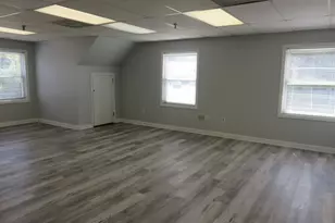 8 Stiles Rd, Salem, NH 03038 - Photo 12