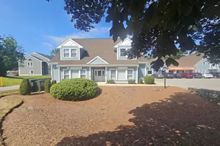 8 Stiles Rd, Salem, NH 03038 - Photo 2
