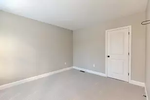 37 Reed Rd, Sandown, NH 03873 - Photo 32