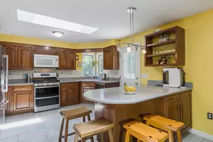 17 Leahy Rd, Keene, NH 03431 - Photo 6