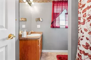 167 Chester Rd, Derry, NH 03038 - Photo 14