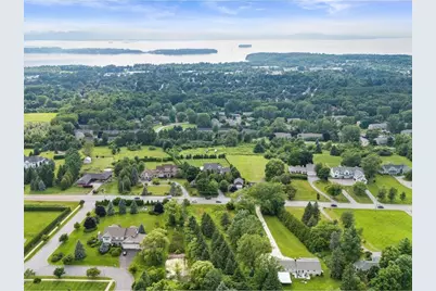 1432 Spear Street, South Burlington, VT 05403 - Photo 2