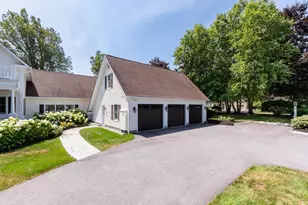 79 Oakmont Dr, Concord, NH 03301 - Photo 10