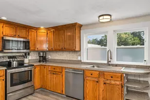 61 Lehner St, Wolfeboro, NH 03816 - Photo 22