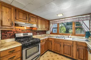 110 Main St, Pittsfield, NH 03263 - Photo 8